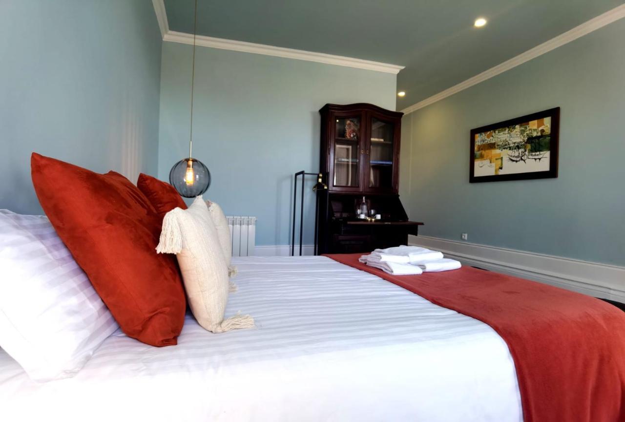 Deluxe Doppelzimmer (2 Erwachsene & 1 Kind)